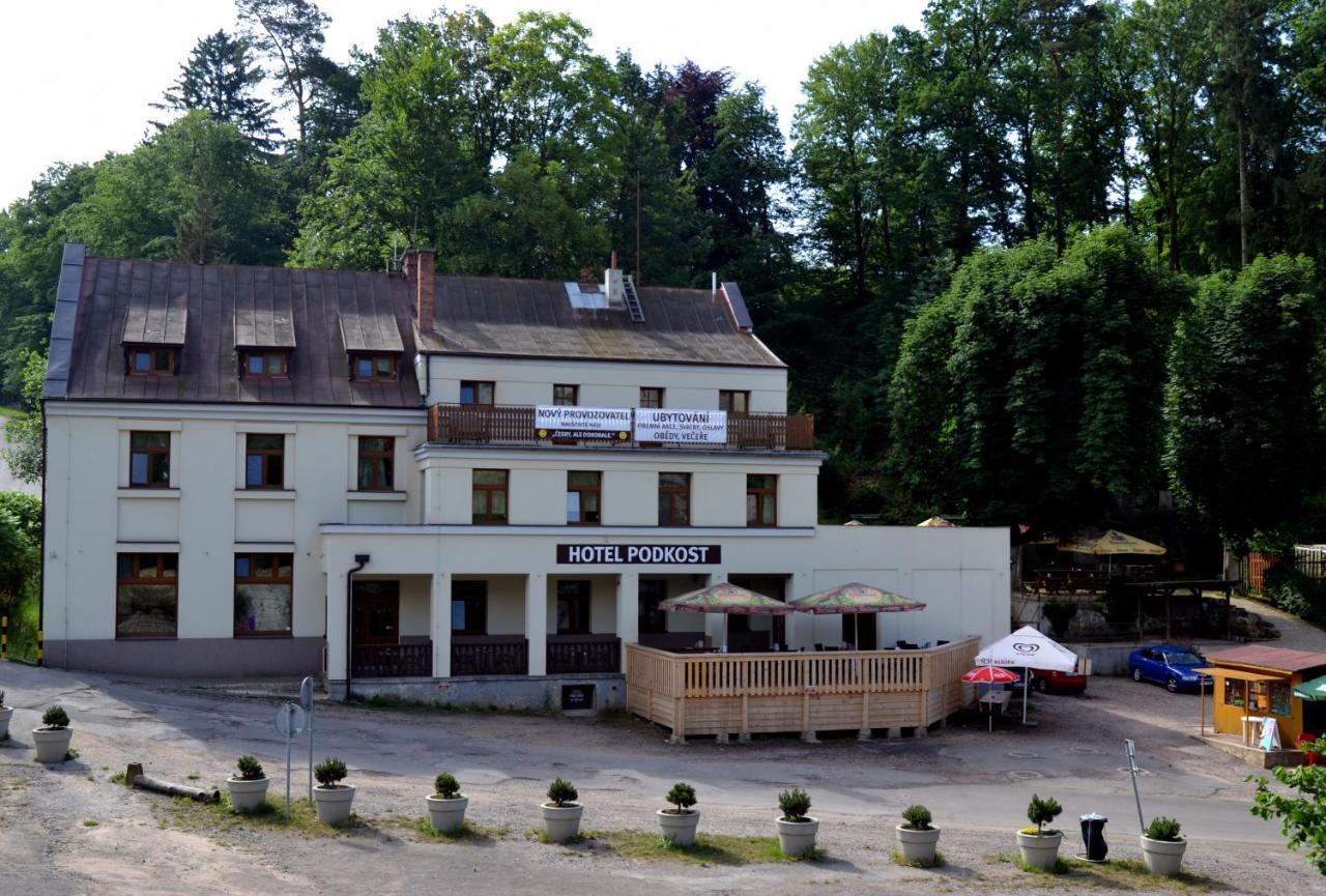 Libošovice Hotel Podkost מראה חיצוני תמונה