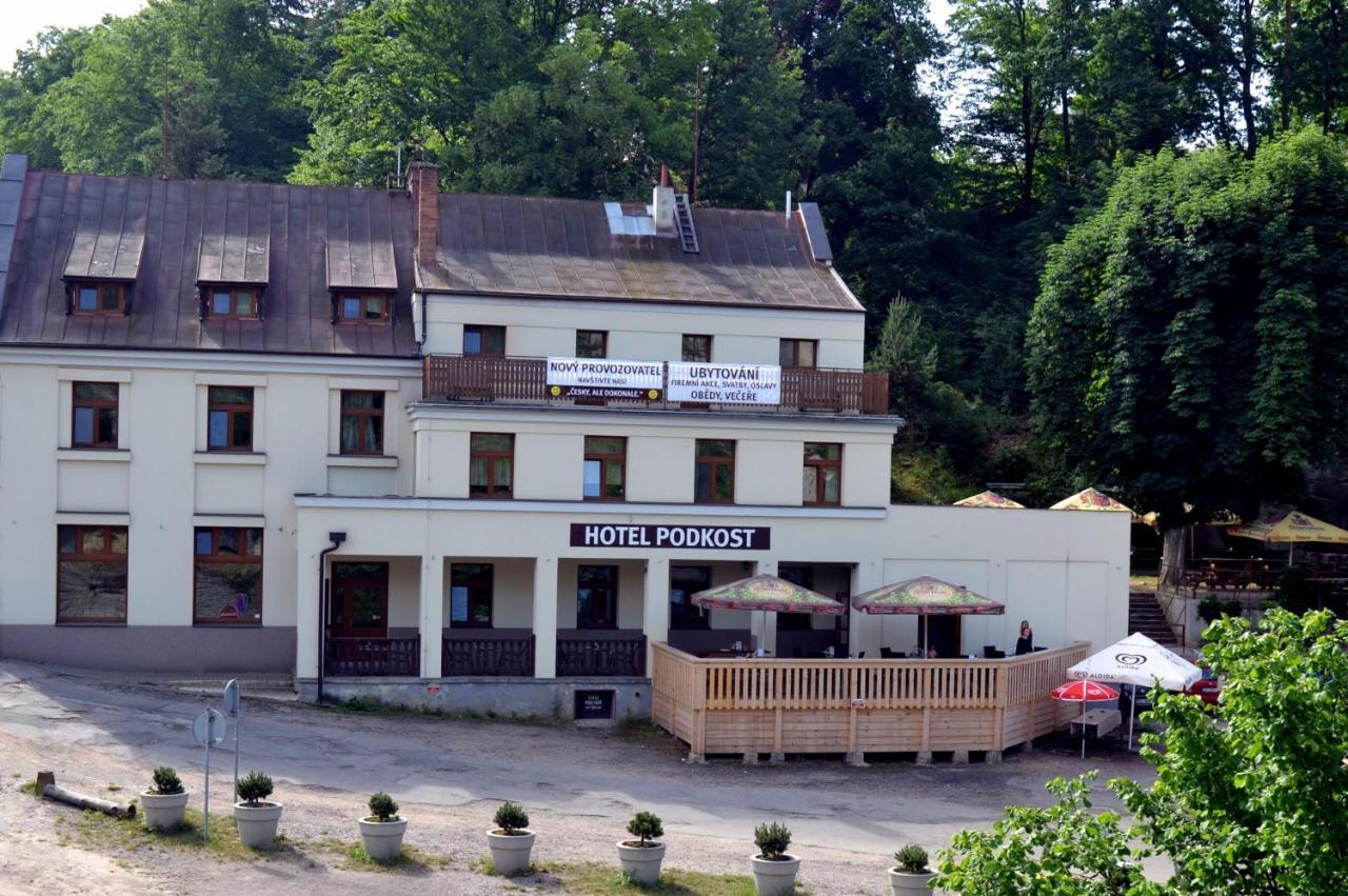 Libošovice Hotel Podkost מראה חיצוני תמונה