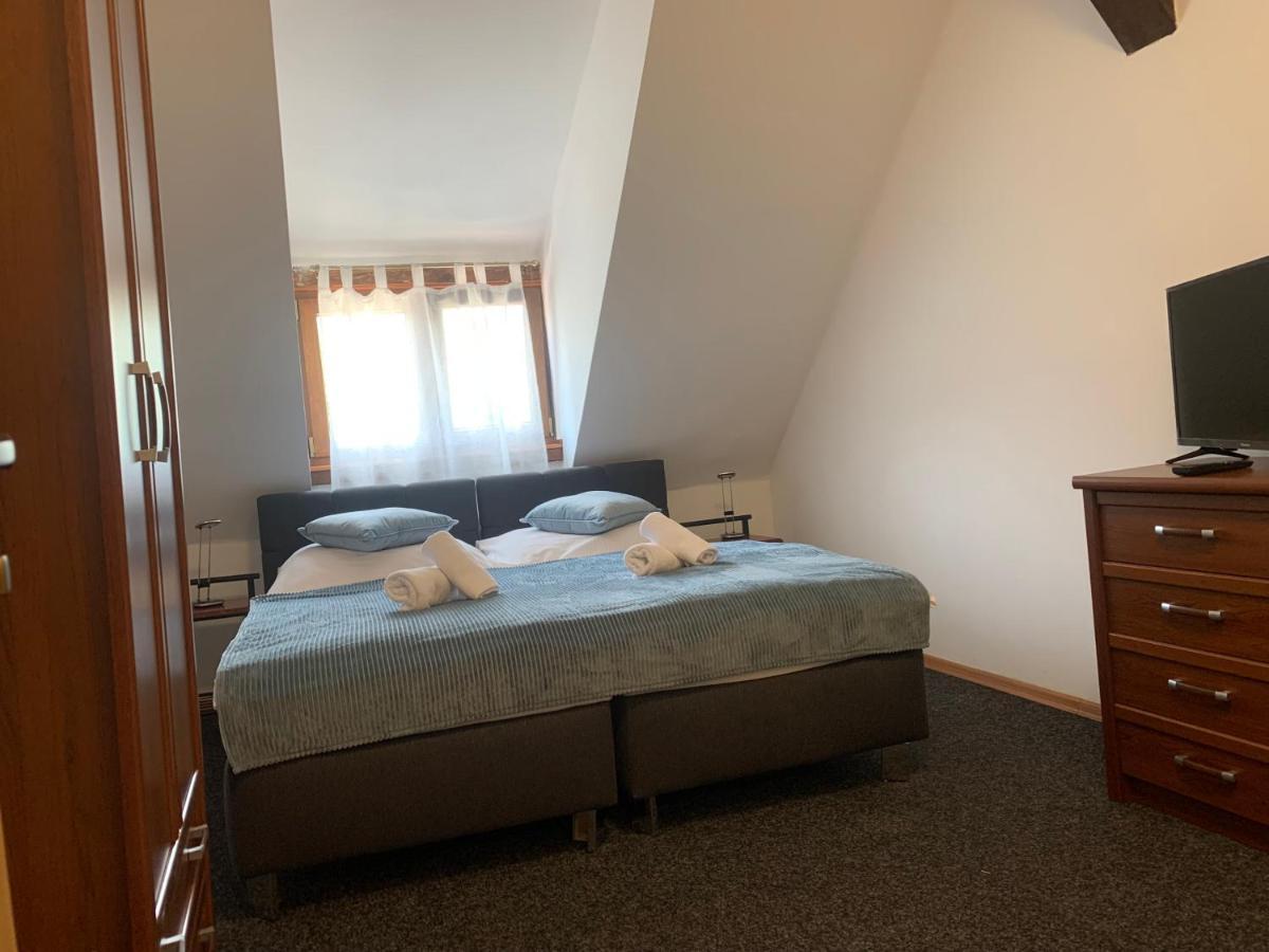 Libošovice Hotel Podkost מראה חיצוני תמונה
