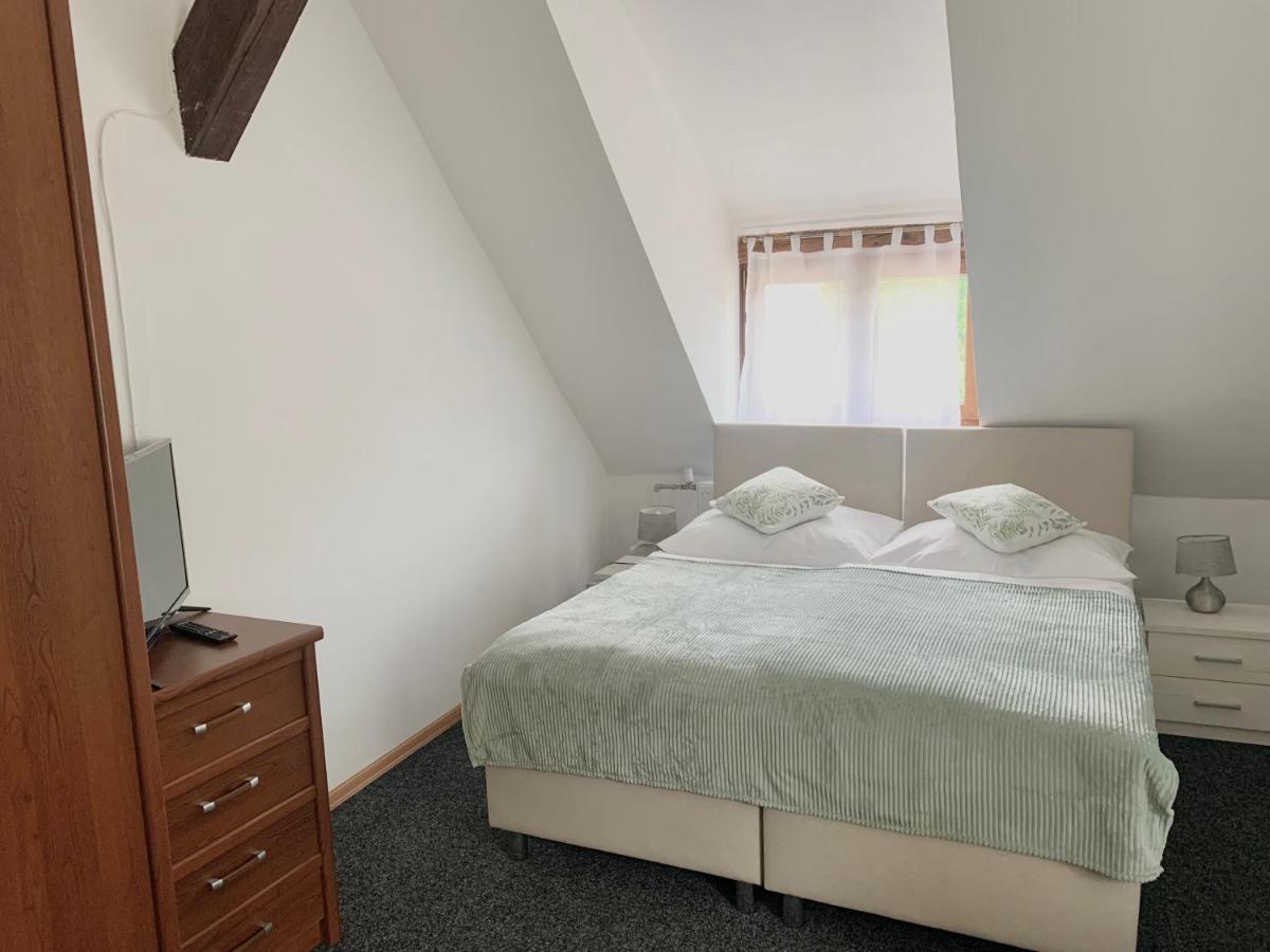 Libošovice Hotel Podkost מראה חיצוני תמונה